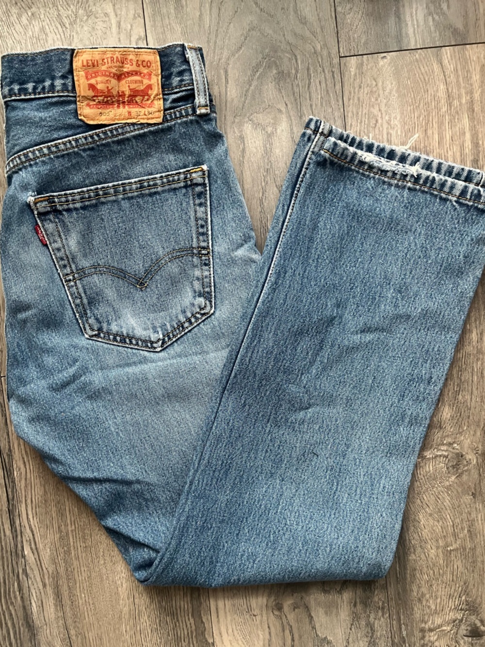 505 Levi's Light Blue Classic Straight Leg Jeans 100% cotton Size 32W 30L